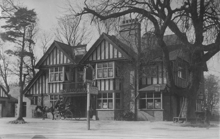 Greyhound 1912