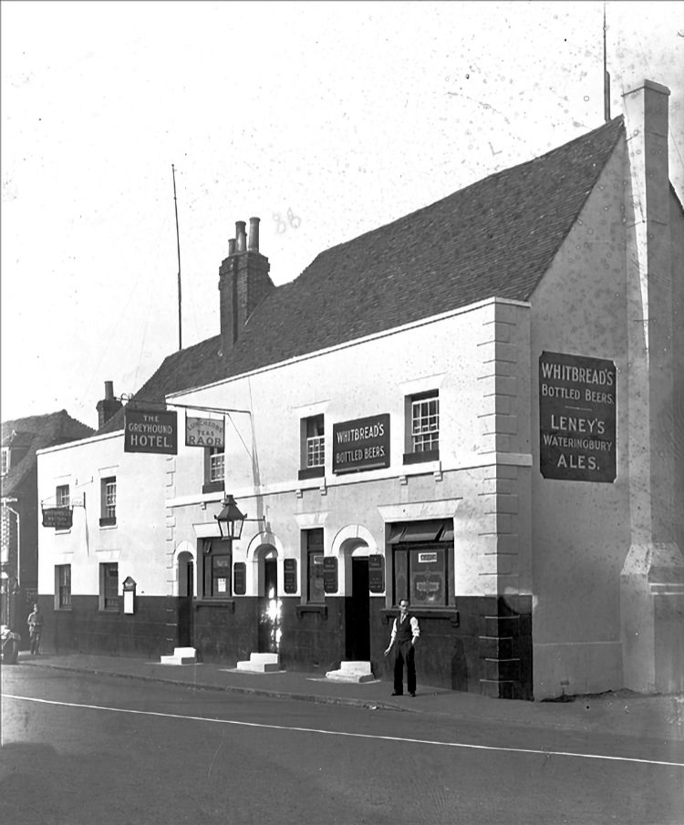 Greyhound Hotel