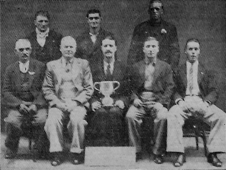 Invicta dart team 1937