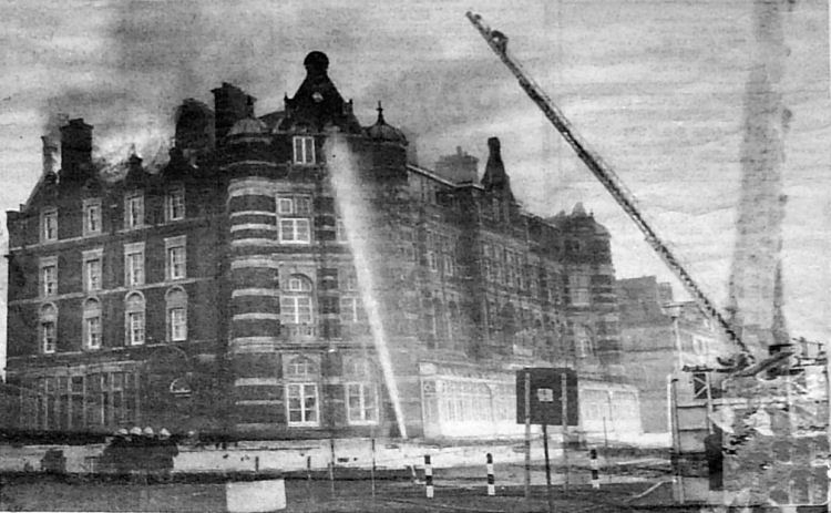 Queen's Hotel blaze