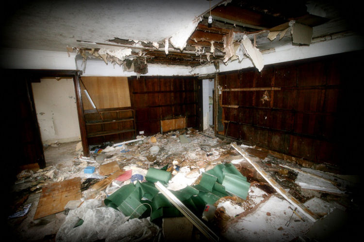 Chequers demolition inside room